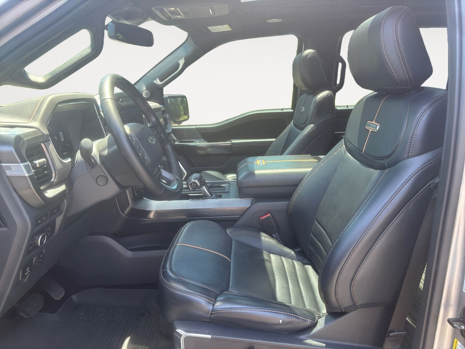 Used 2022 Silver Ford Platinum image 9