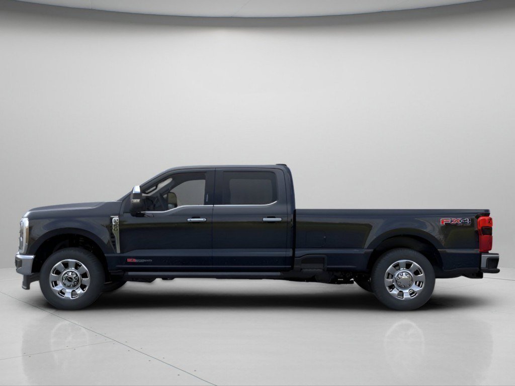 New 2026 Agate Black Metallic Ford King Ranch image 3