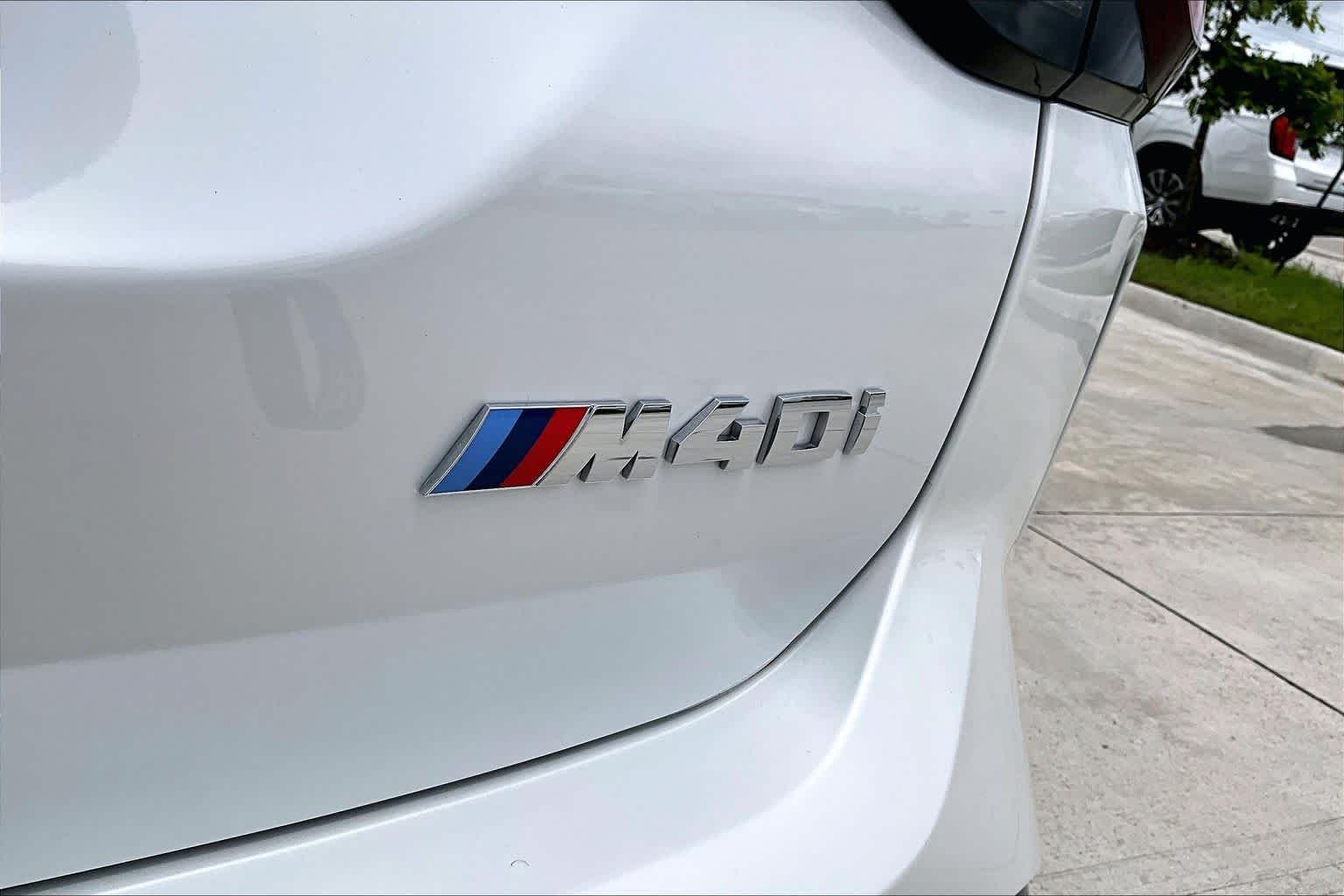 Used 2024 Mineral White Metallic BMW M40i image 9