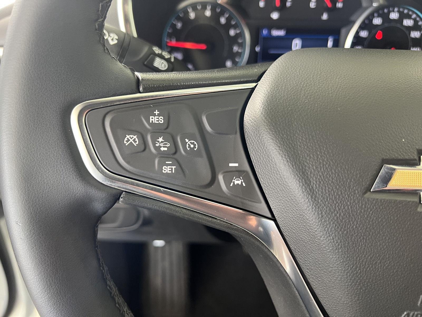 Used 2024 Summit White Chevrolet LT image 10
