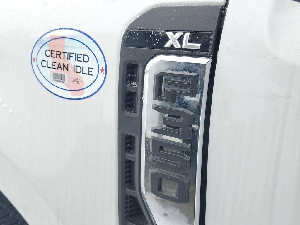 New 2025 Oxford White Ford F-350® XL image 34