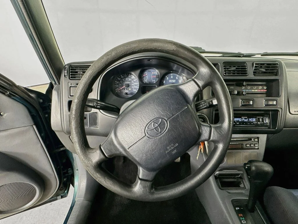 Used 1997  Toyota Base image 11