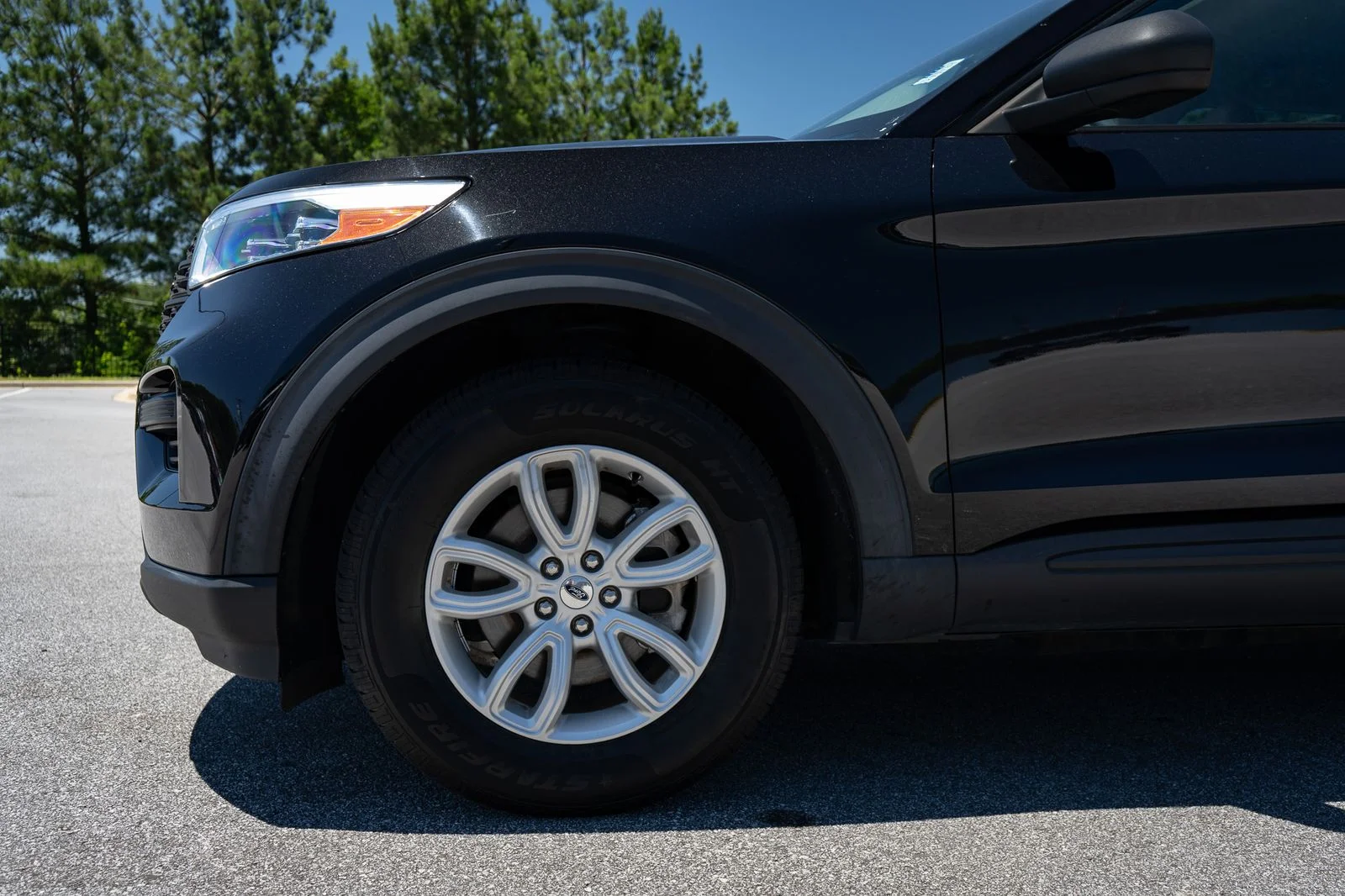 Used 2021 Black Ford Base image 4