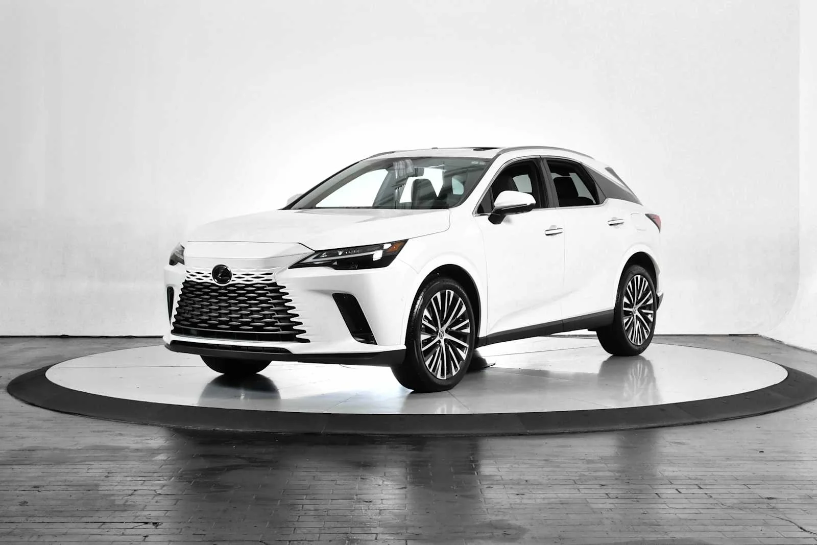 2025 Lexus RX 350's photo