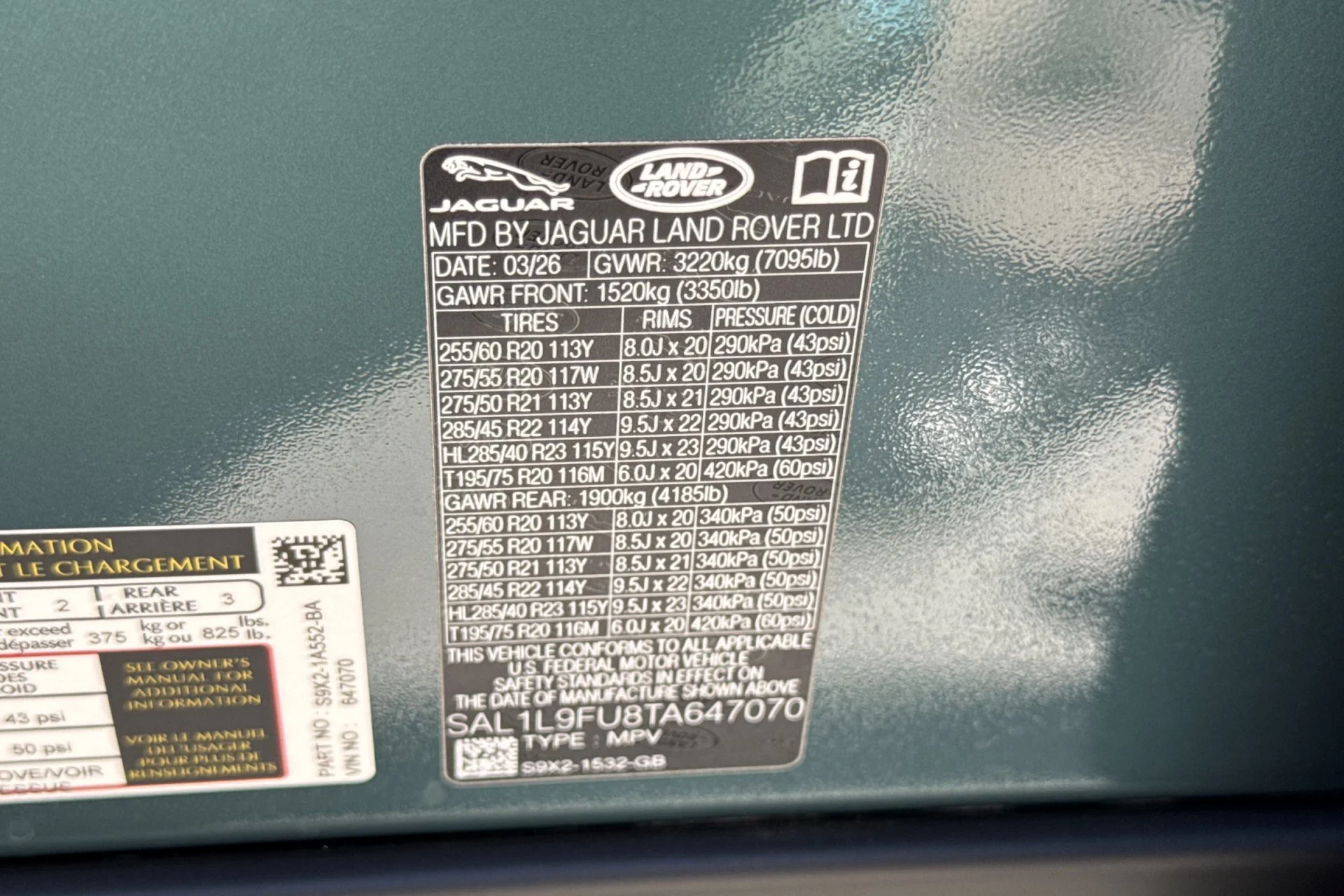 New 2026 Giola Green Land Rover Dynamic SE image 29