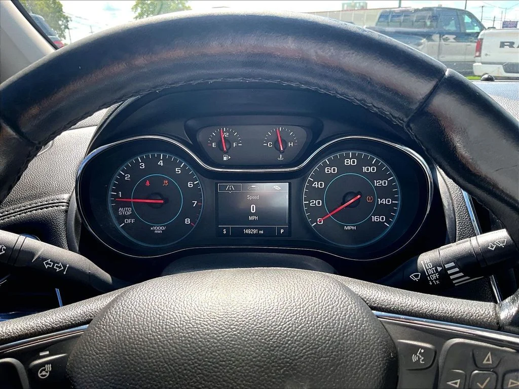 Used 2017 Gray Chevrolet Premier image 21