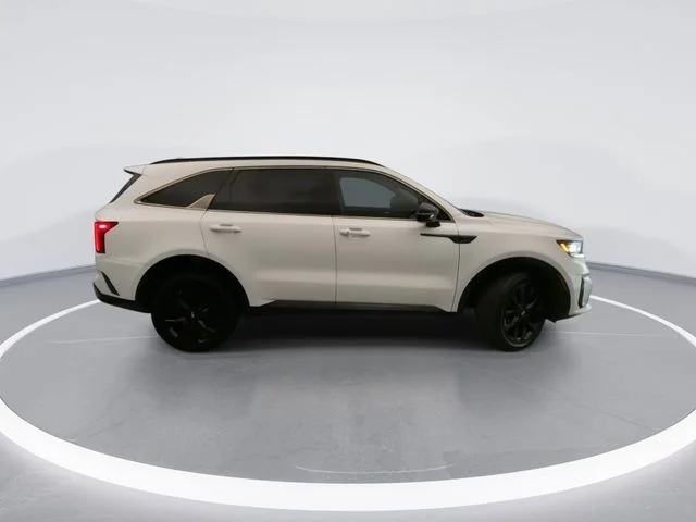 Used 2021 White Kia SX image 7