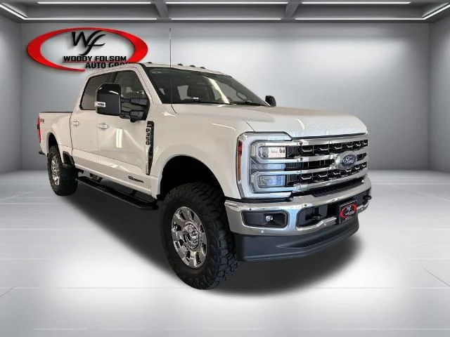 New 2026 Star White Metallic Tri-Coat Ford F-350® Lariat® image 21