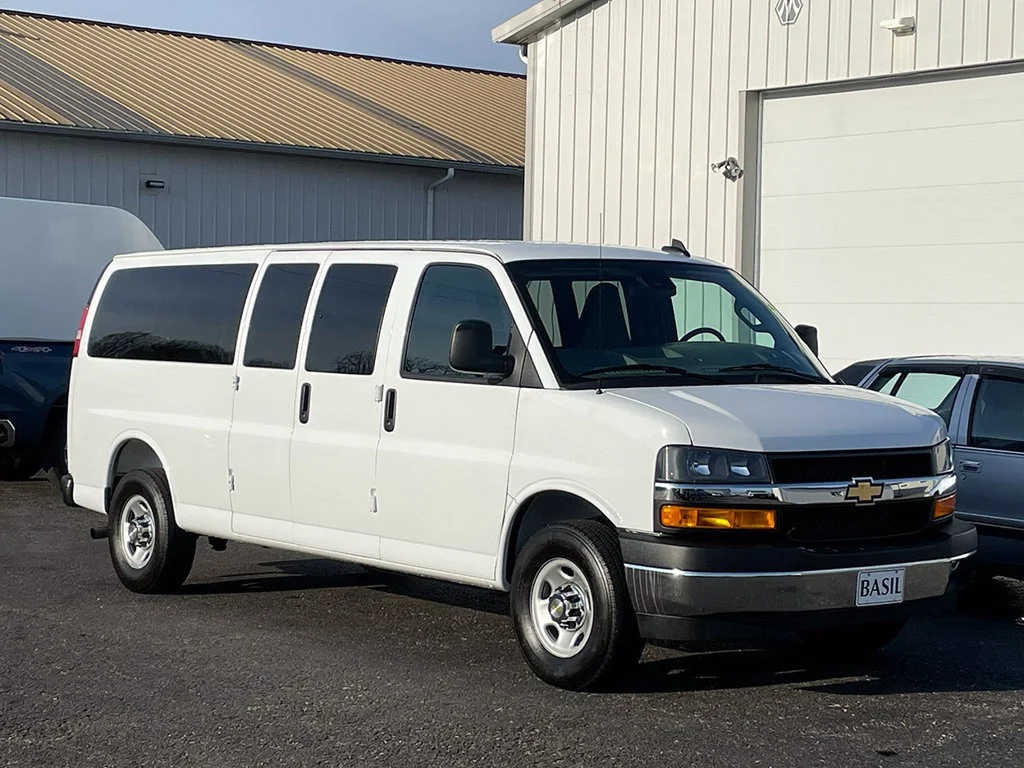 Used 2025 Summit White Chevrolet 1LT image 36