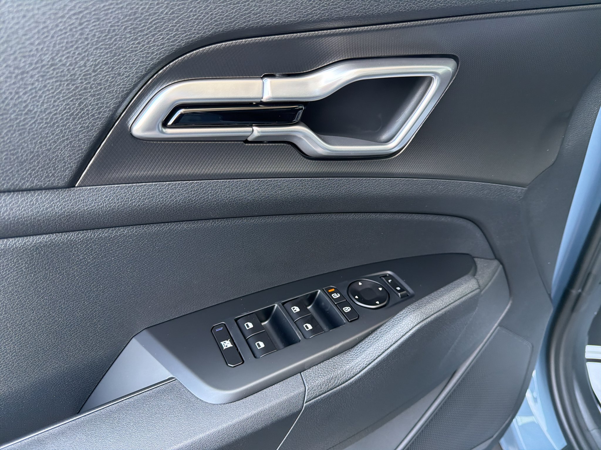 New 2027 Heritage Blue Kia S image 17
