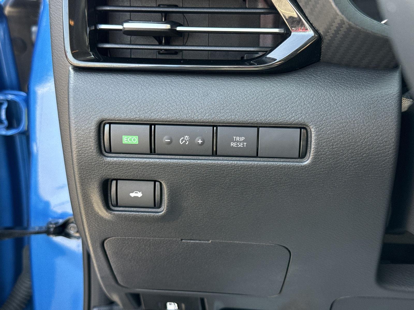 Used 2020 Electric Blue Metallic Nissan SV image 12