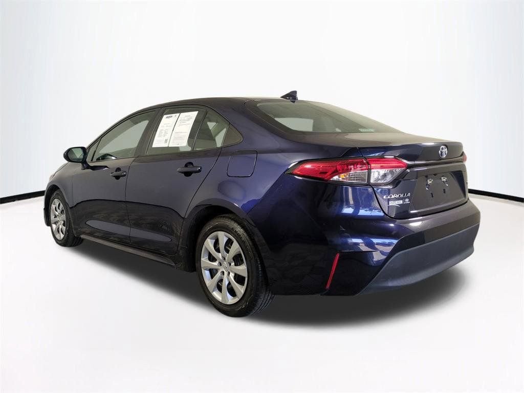 Used 2024  Toyota LE image 7