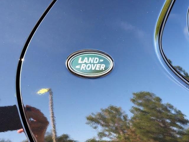 Used 2025 Santorini Black Metallic Land Rover Metropolitan Edition image 50