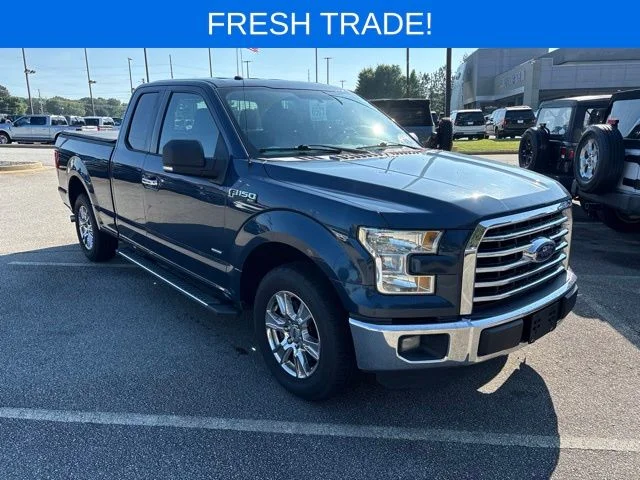 Used 2016 Blue Ford XLT image 1