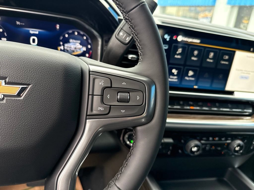 New 2026 Black Chevrolet LT image 27