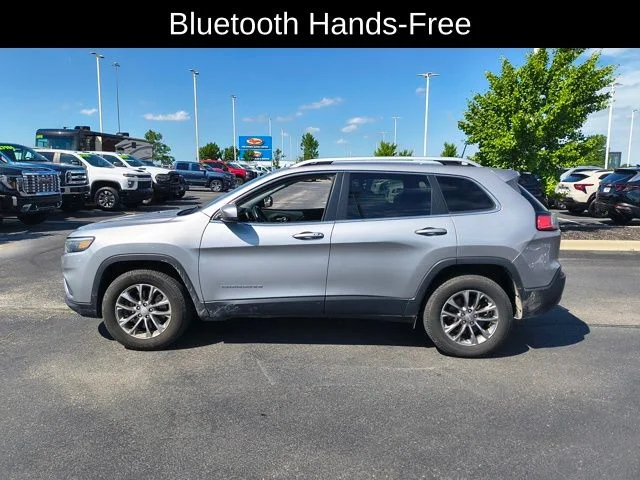 Used 2019 Silver Jeep Latitude Plus image 5