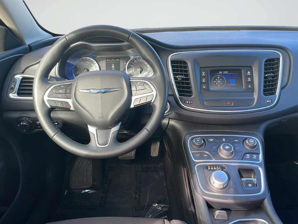 Used 2015 Red Chrysler Limited image 12