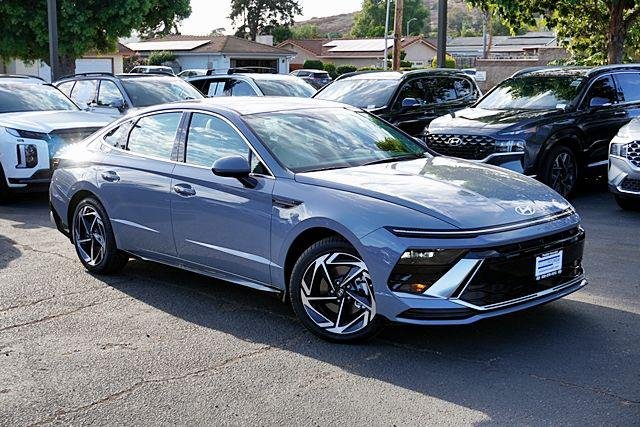New 2026 Blue Hyundai SEL Sport image 3