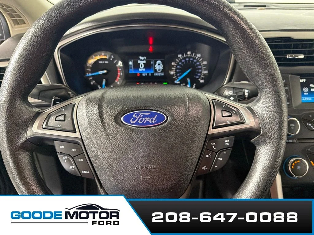 Used 2017 Gray Ford SE image 14