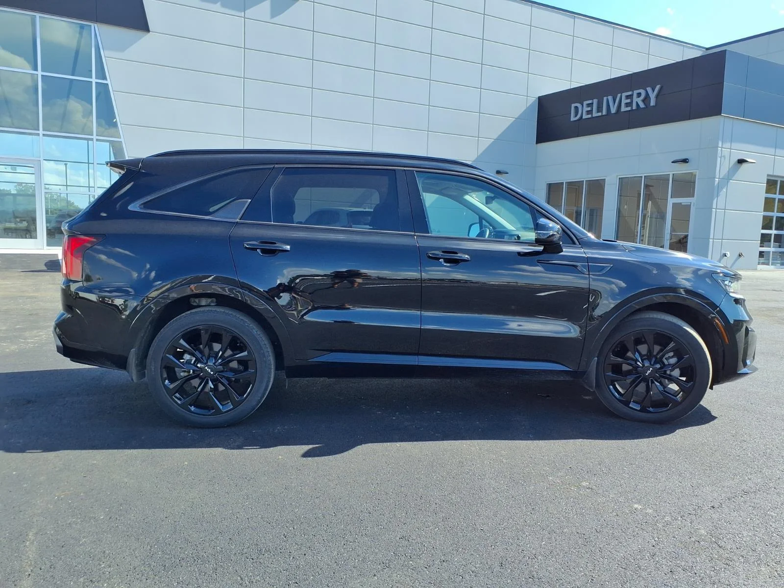 Used 2023 Ebony Black Kia SX image 33