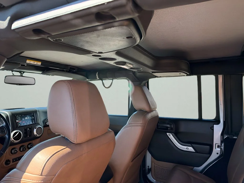 Used 2016 Billet Silver Metallic Clearcoat Jeep Unlimited Rubicon image 13