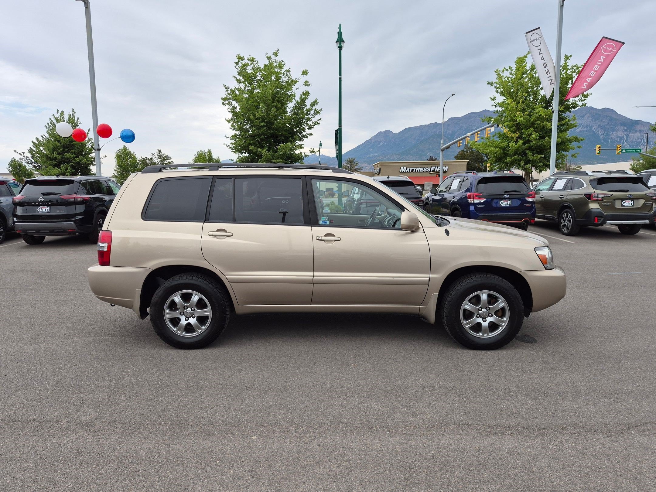 Used 2005 Toyota Highlander Limited with VIN JTEGP21A450089216 for sale in Orem, UT