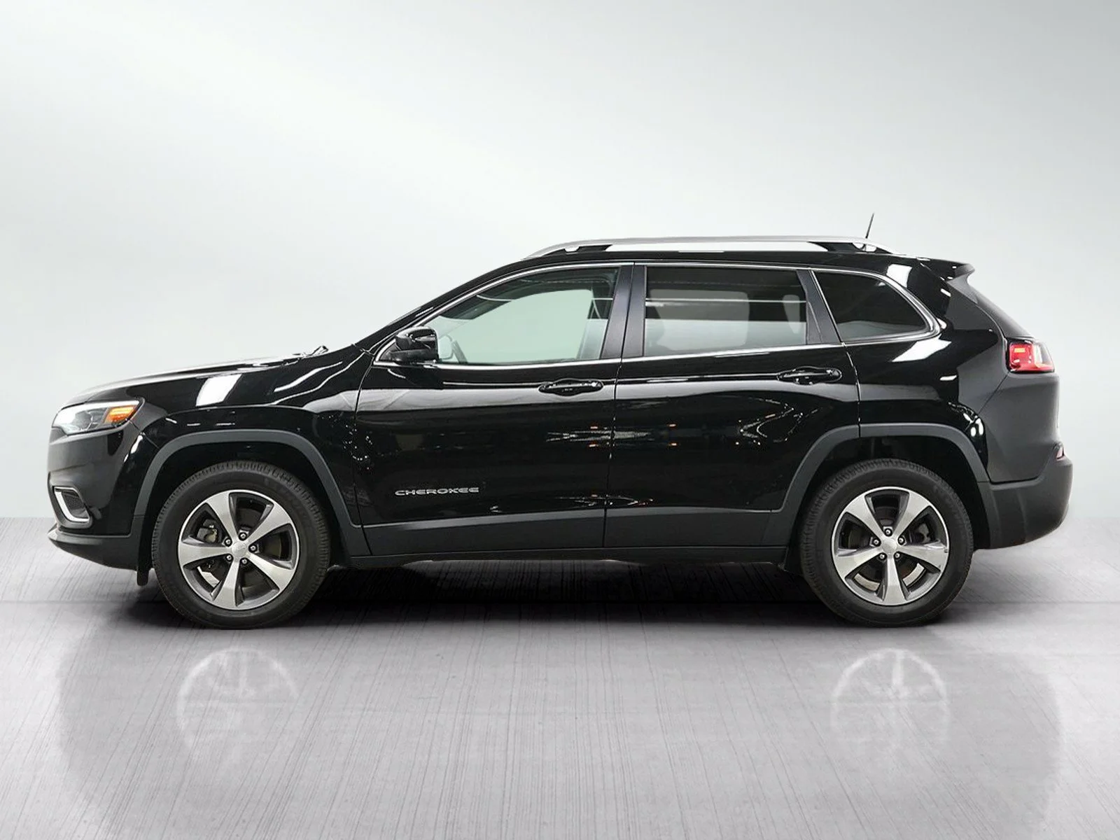 Used 2020 Jeep Cherokee Limited with VIN 1C4PJMDX7LD630315 for sale in Hopkins, Minnesota