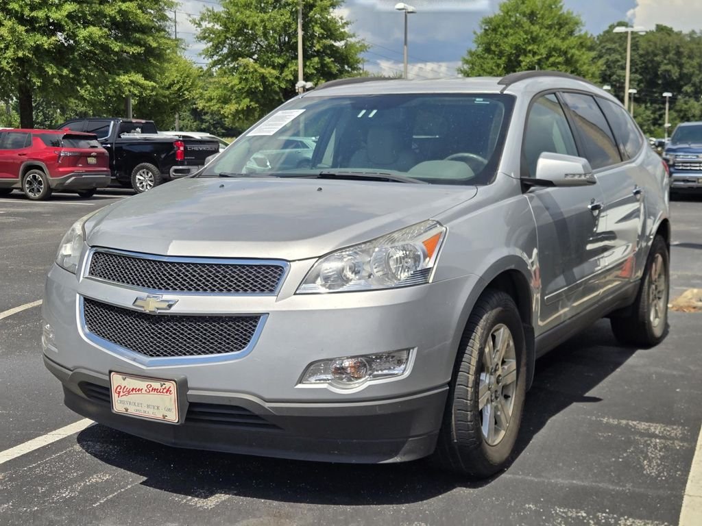 Used 2011 Silver Chevrolet 2LT image 3