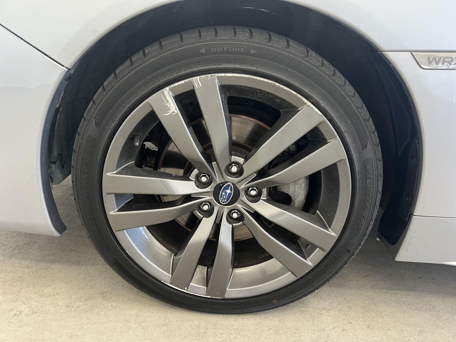 Used 2017 Ice Silver Metallic Subaru Premium image 7