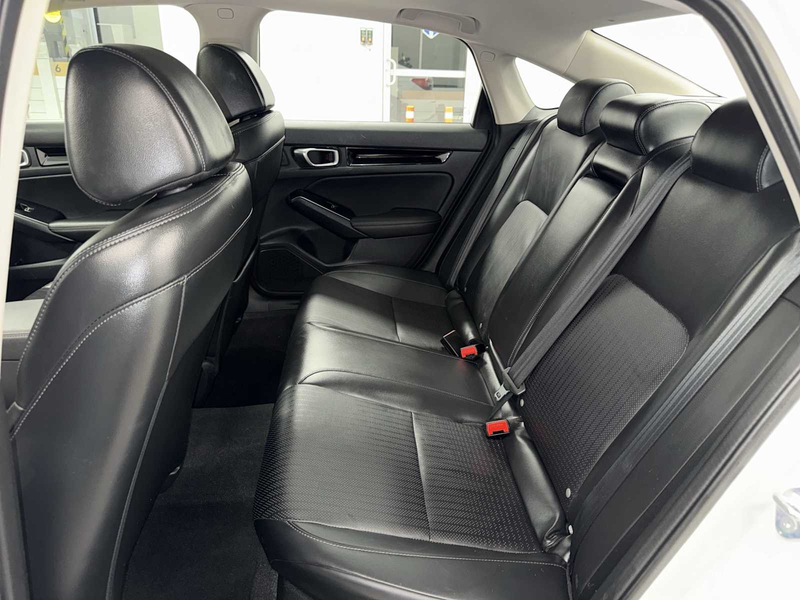 Used 2023 White Honda Touring image 17