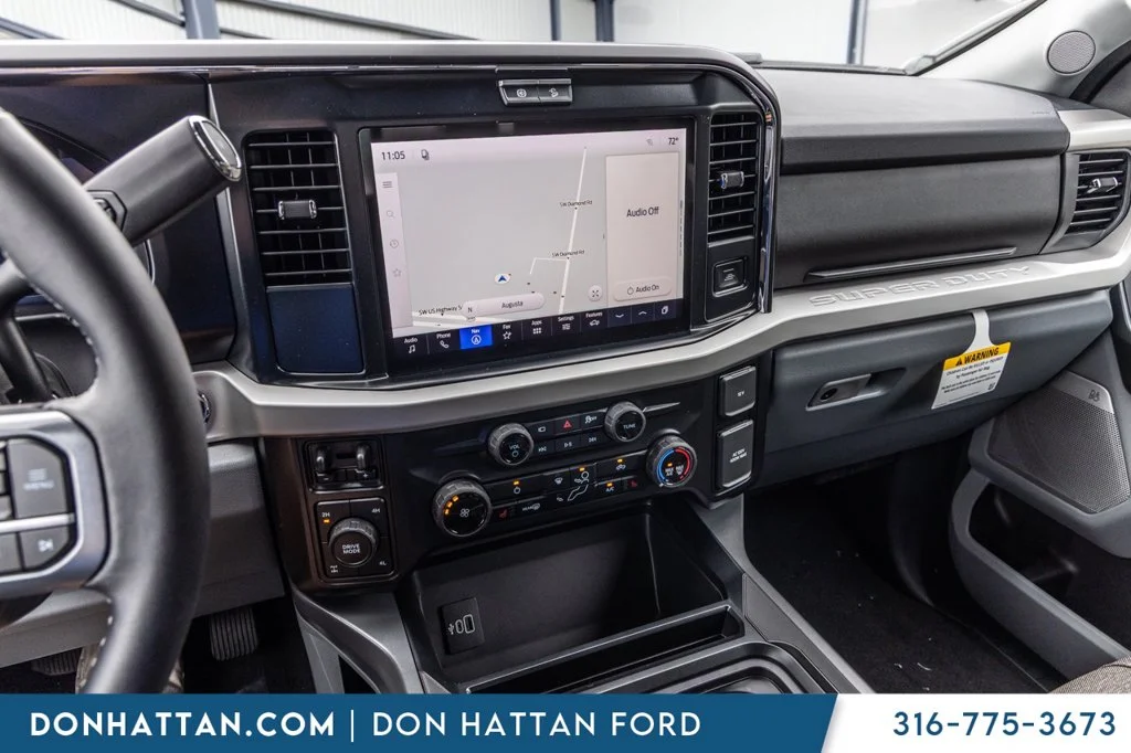 New 2027 Agate Black Metallic Ford F-250® XLT image 8