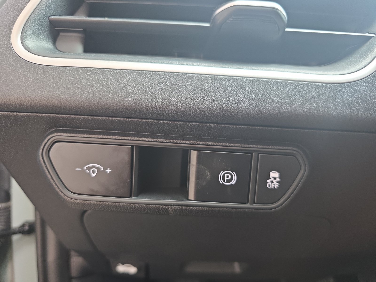 Certified Used 2026 Morning Haze Kia LXS image 25