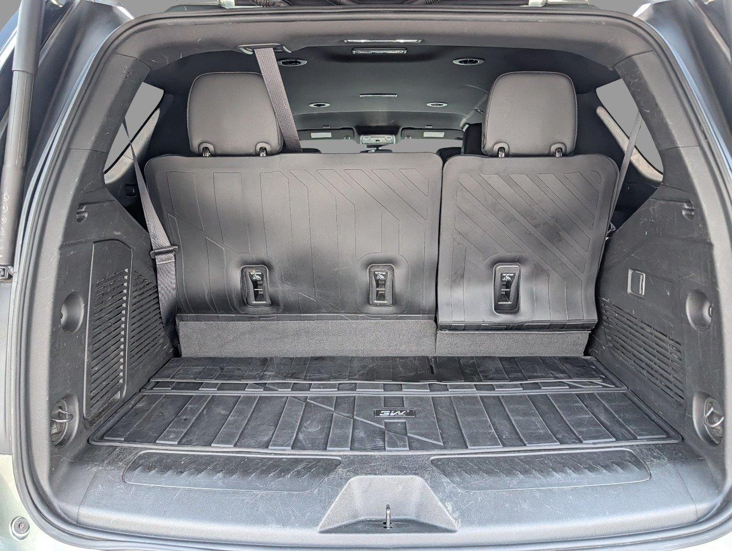 Used 2023 SILVER SAGE METALLIC Chevrolet LT image 34