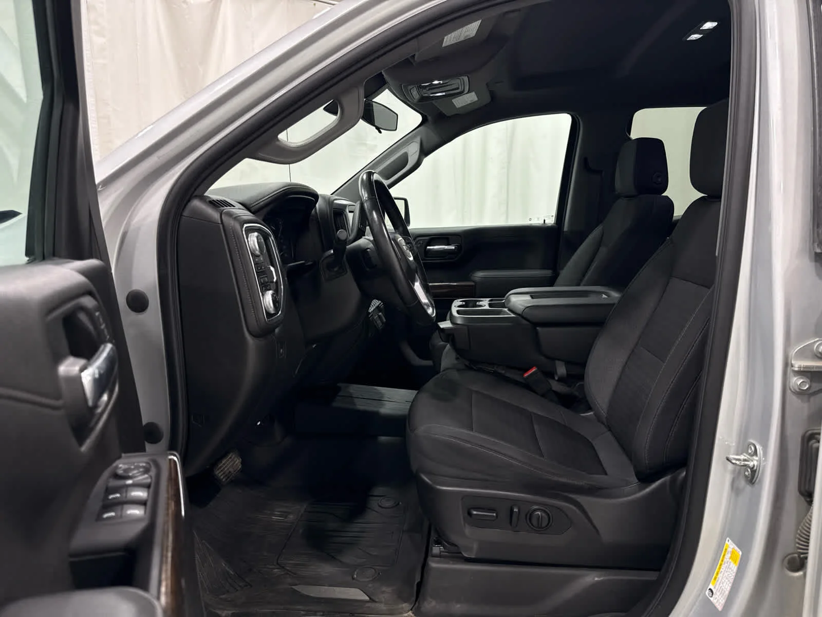 Certified Used 2020 QUICKSILVER METALLIC GMC Elevation image 11