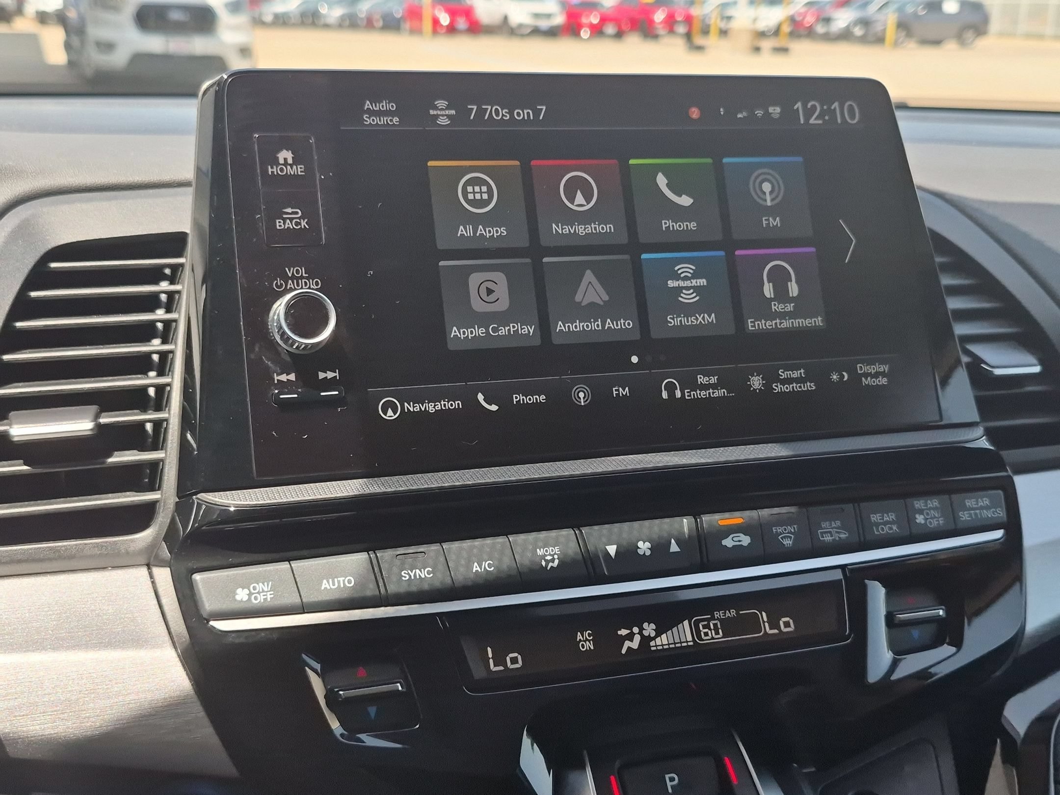 2025 Honda Odyssey Touring - Photo 17