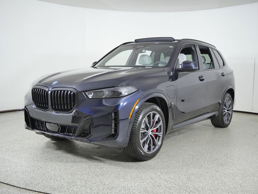 2026 BMW X5 xDrive50e's photo