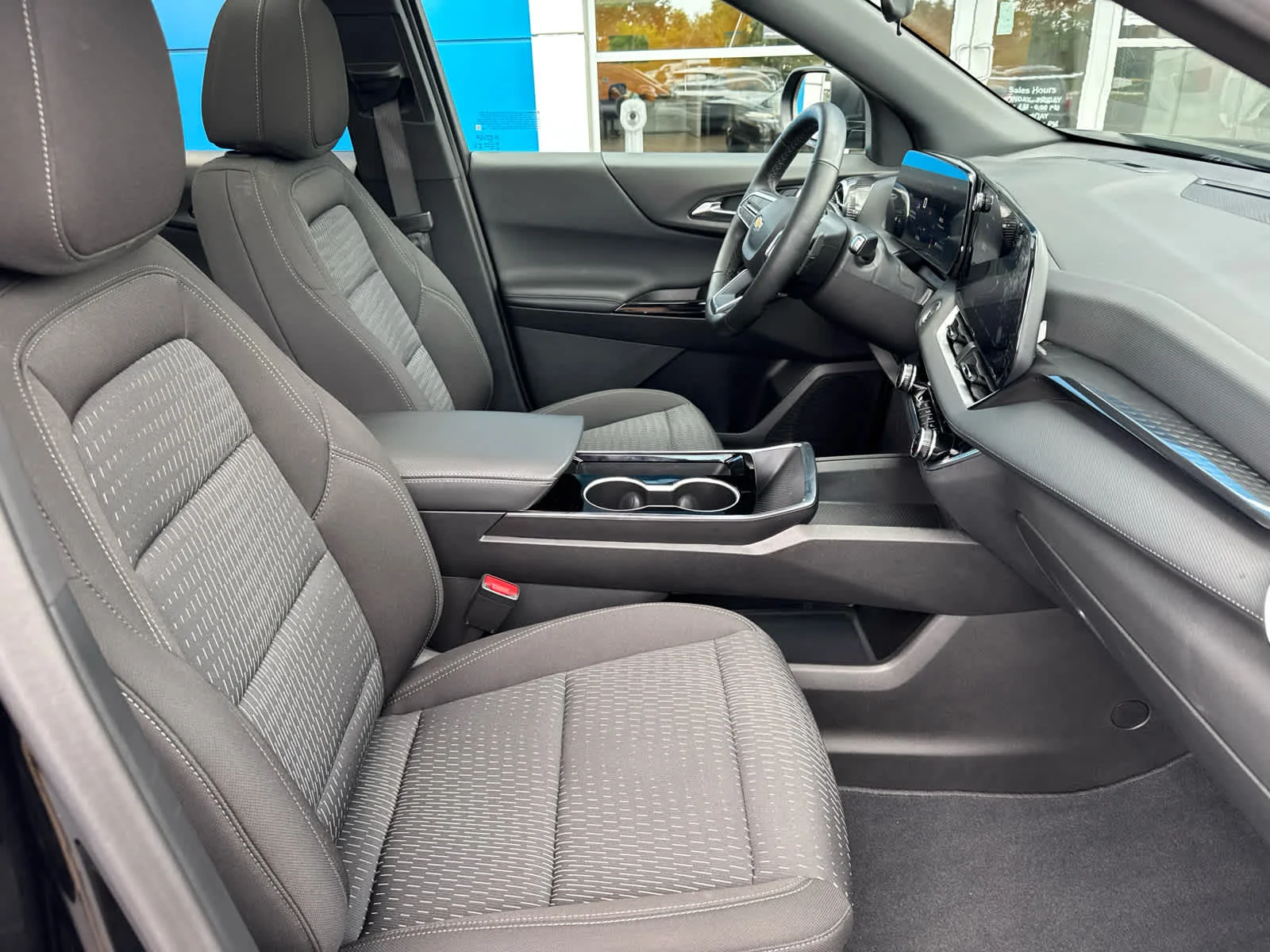 Used 2025 Mosaic Black Metallic Chevrolet LT image 4