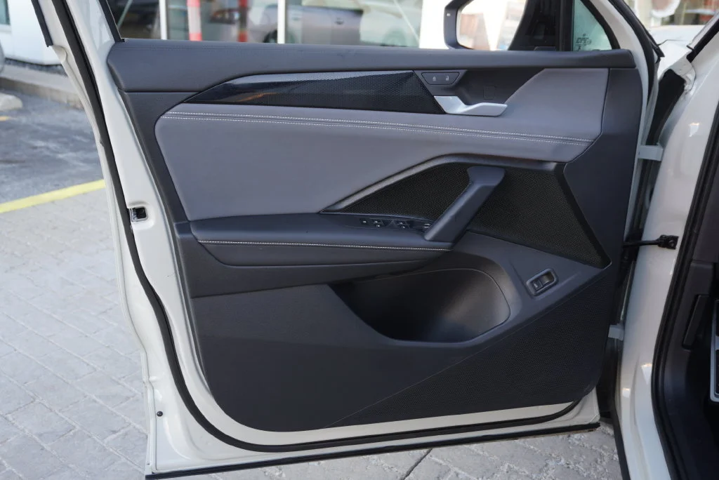 Certified Used 2026 Beige Volkswagen SE R-Line Black image 29