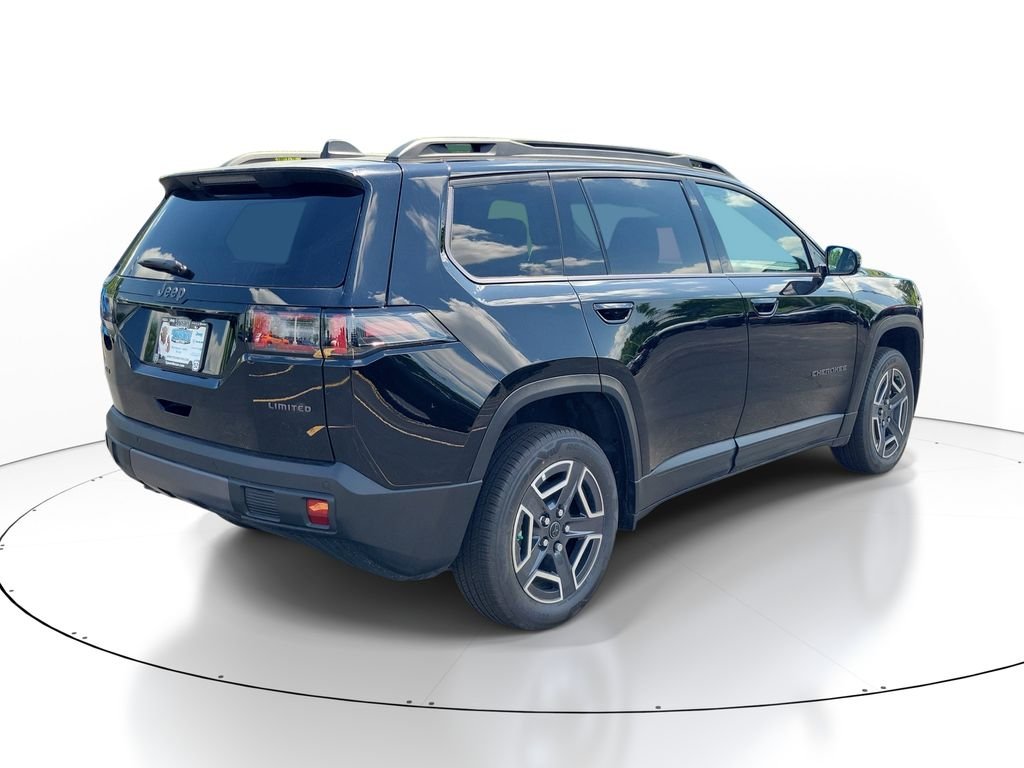 New 2026 Diamond Black Crystal Pearlcoat Jeep Limited image 4