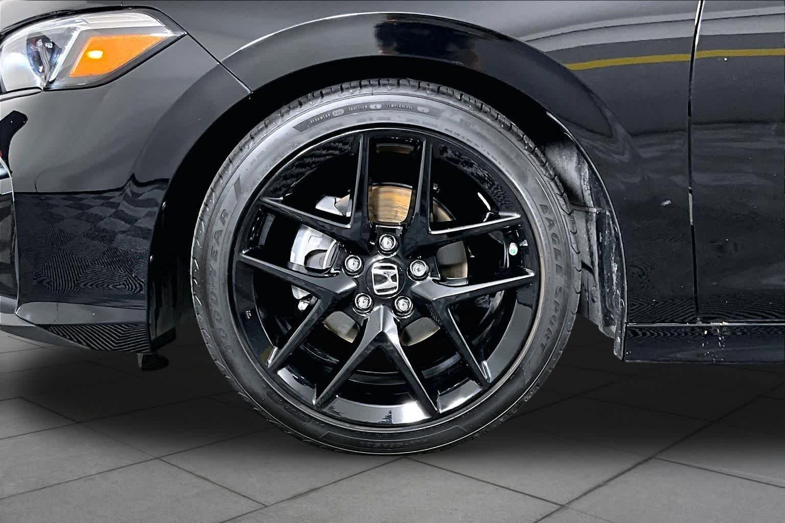 Used 2025 Crystal Black Pearl Honda Sport image 10