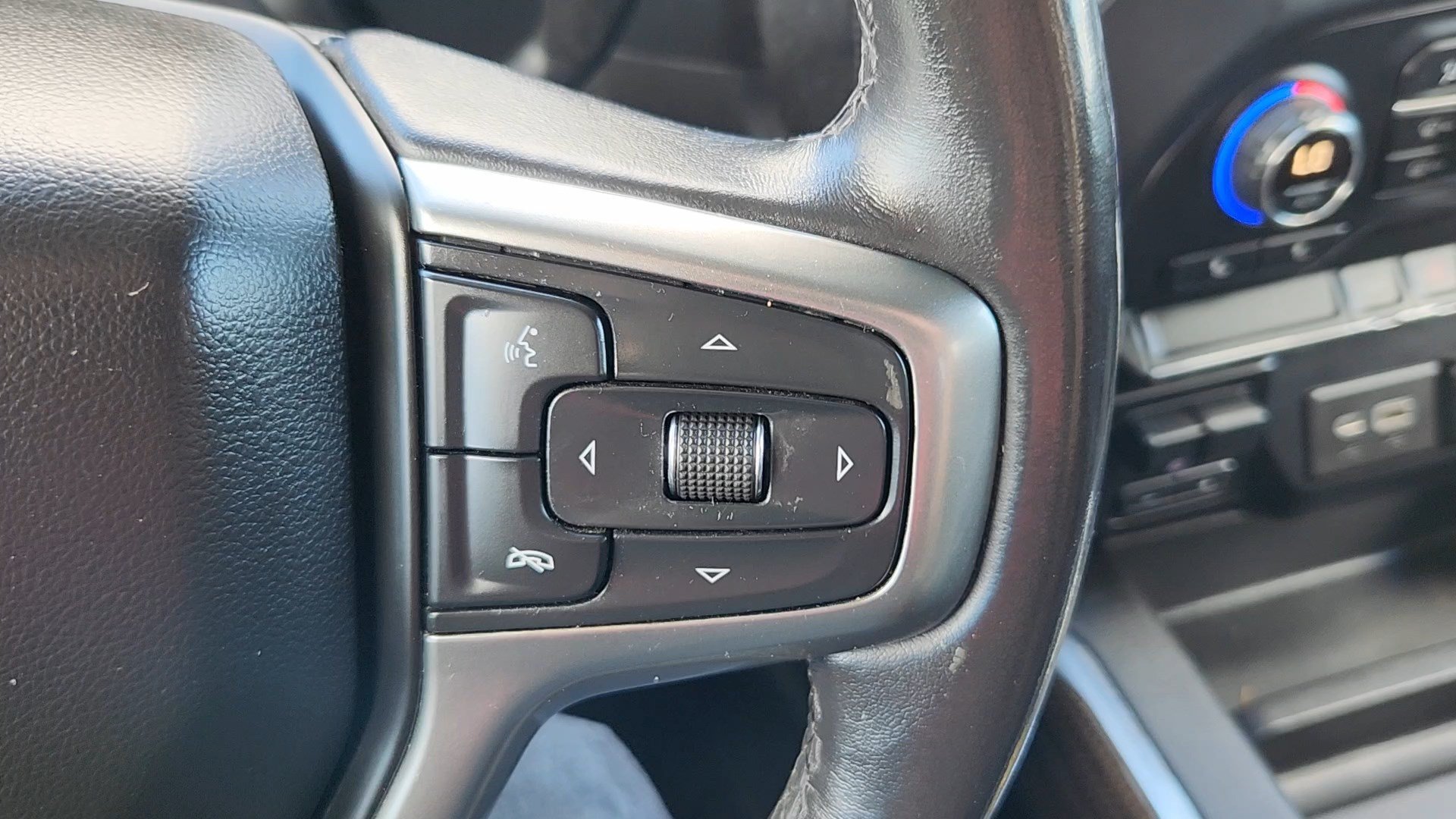 Used 2020 Black Chevrolet LT image 12