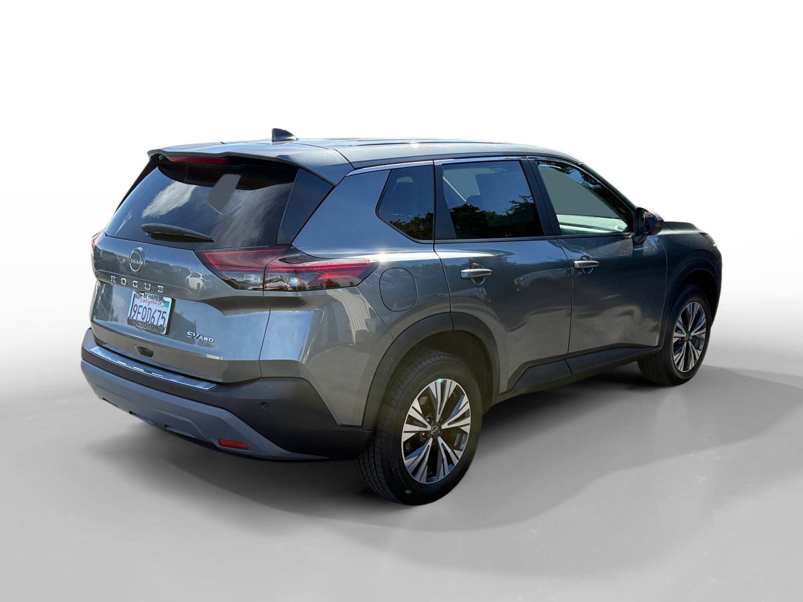 Used 2023 Gun Metallic Nissan SV image 5