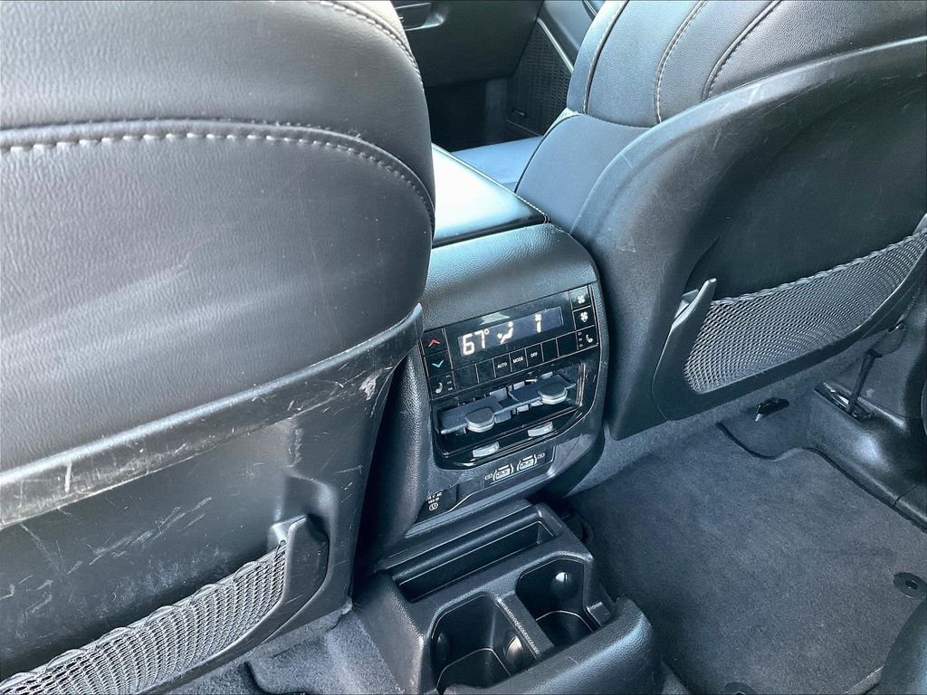 Used 2022 White Jeep Limited image 29