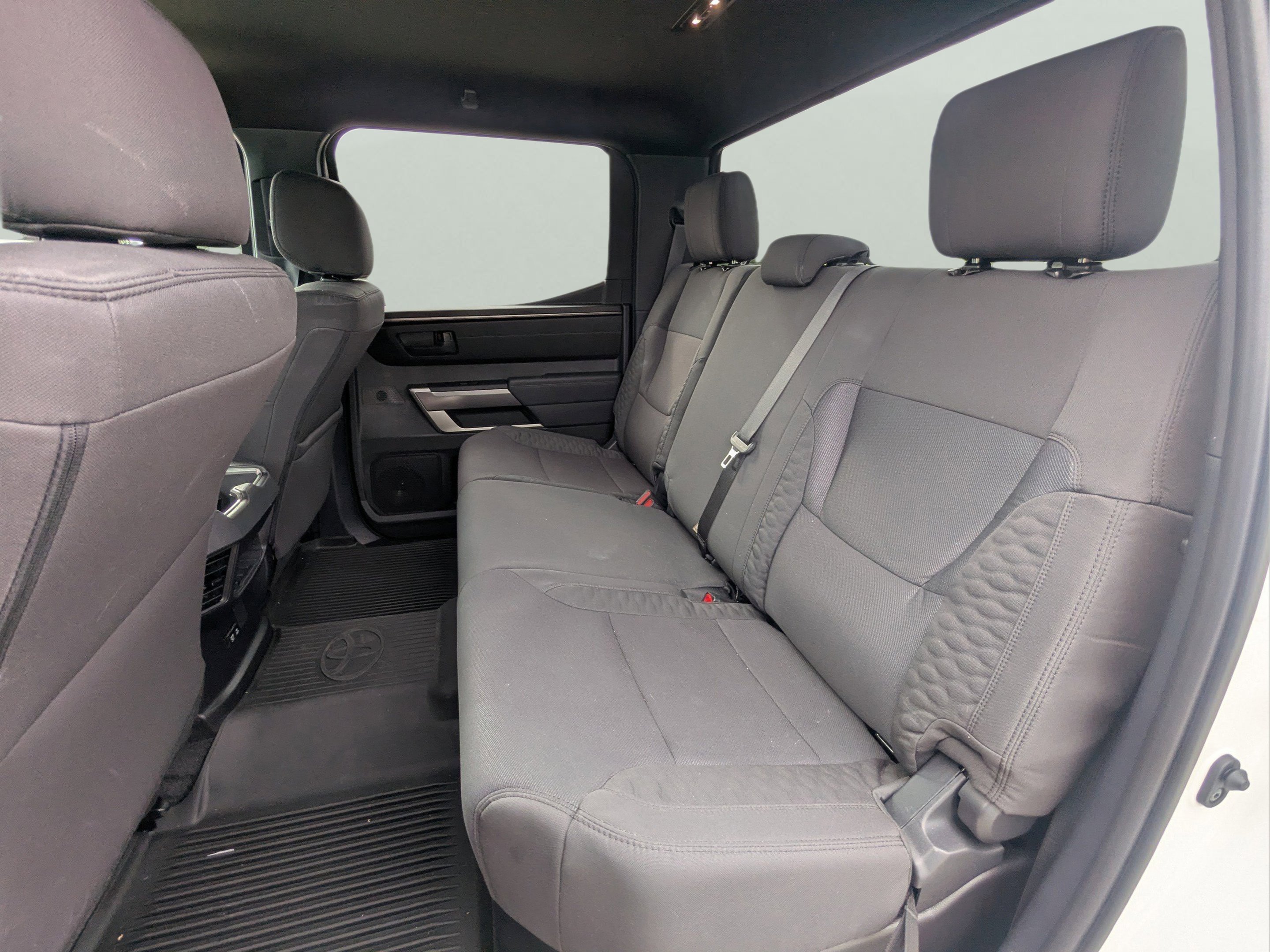 2026 Toyota Tundra SR5 - Photo 11