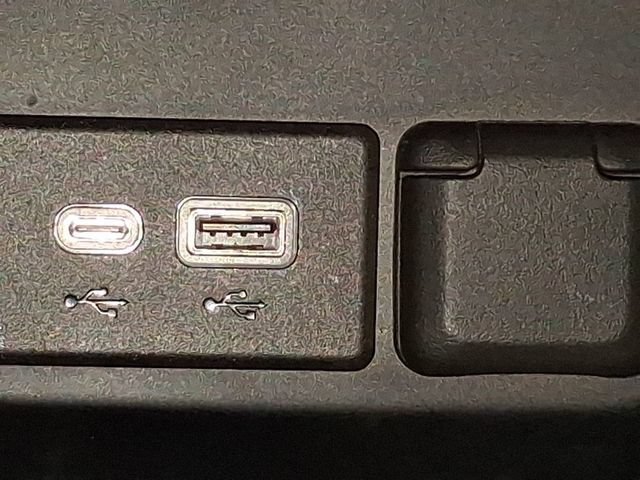 Used 2022 DARK SKY METALLIC GMC Denali image 7