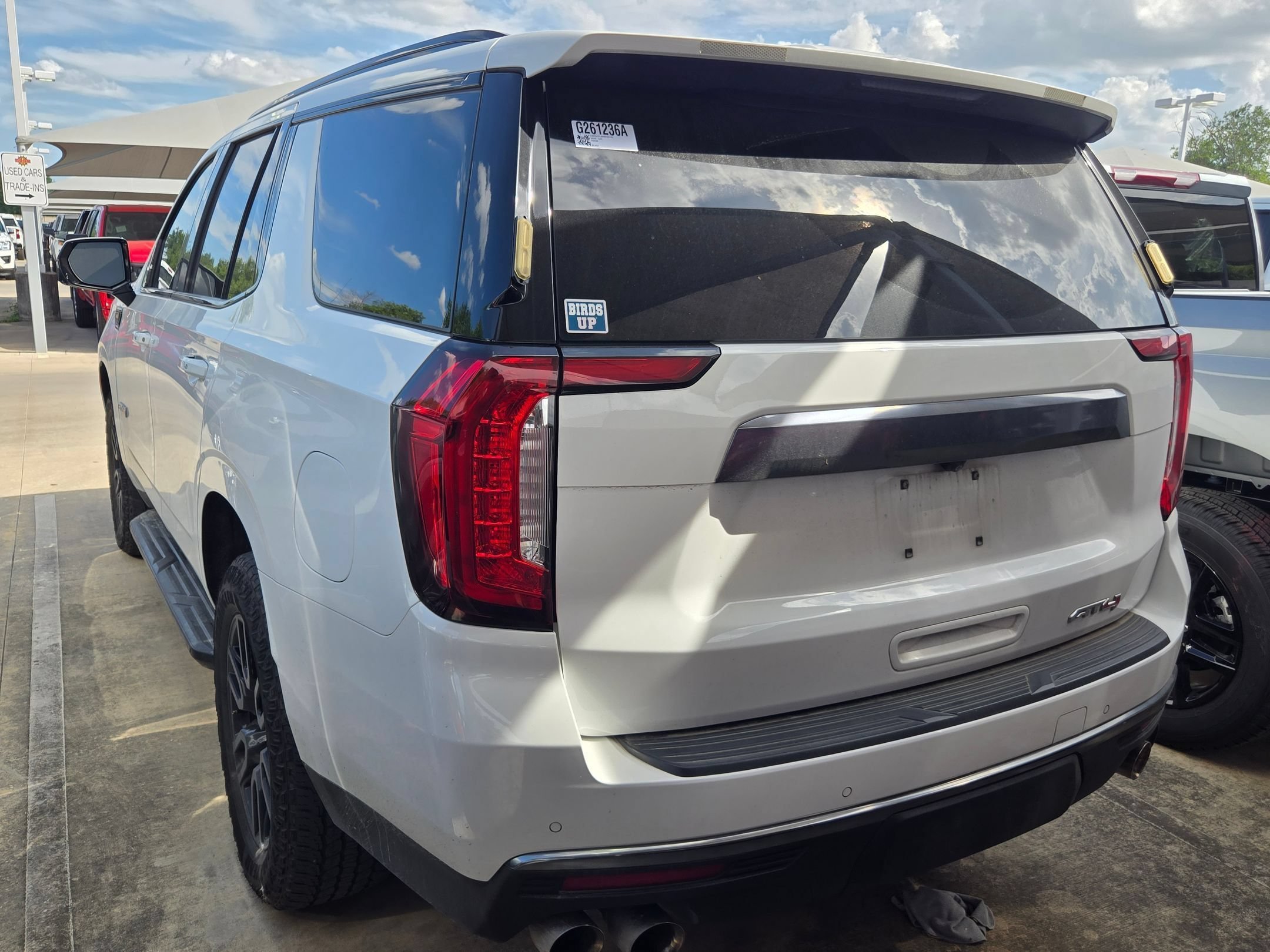2024 GMC Yukon AT4 - Photo 8