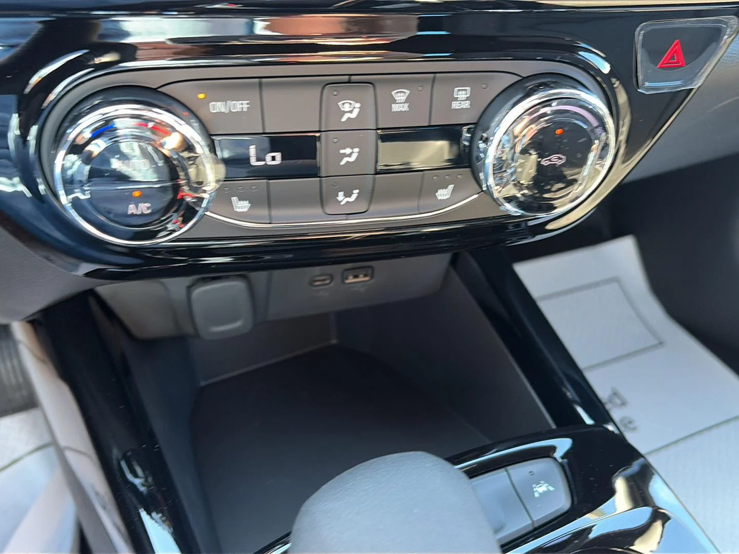 New 2026 Mosaic Black Metallic Chevrolet 2RS image 22