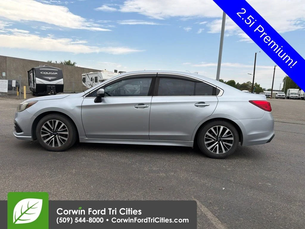 Used 2018 Ice Silver Metallic Subaru 2.5i image 8