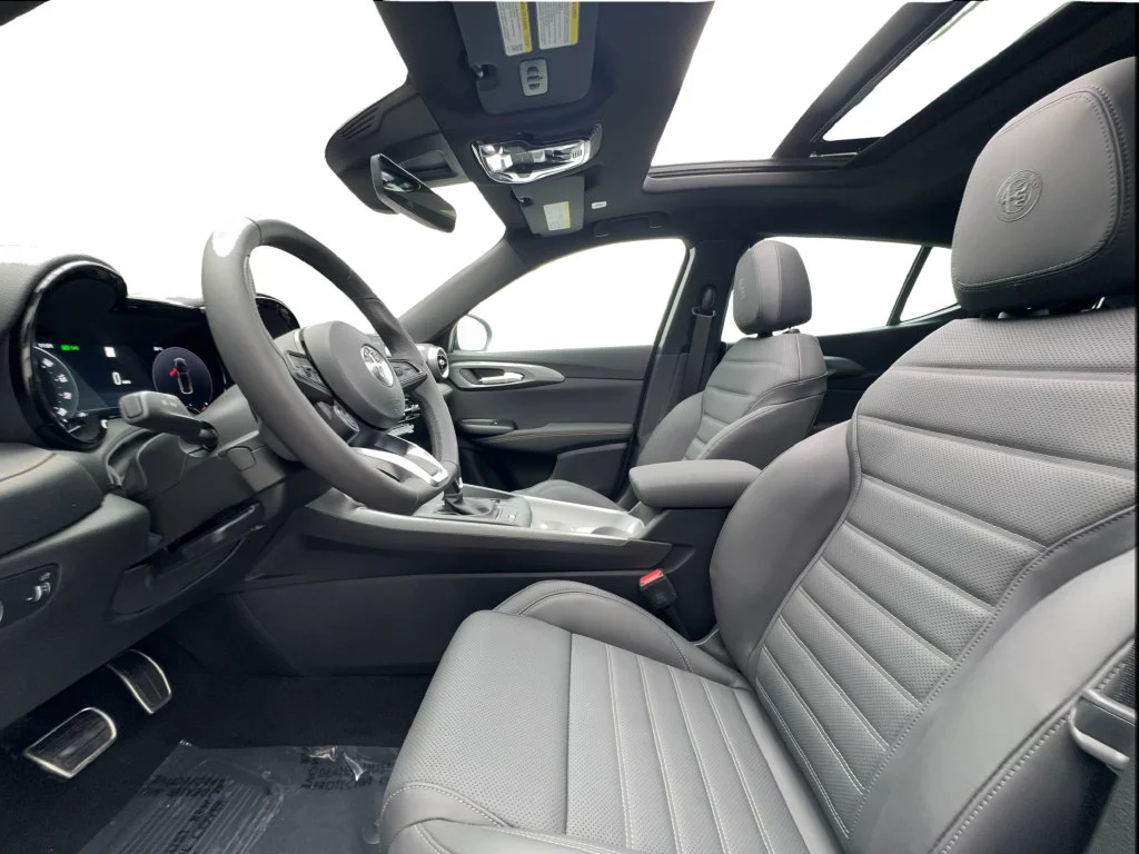 New 2026 Blue Alfa Romeo Base image 25