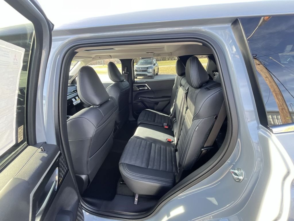 2026 Mitsubishi Outlander SE - Photo 23